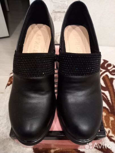 Ботильоны женские 39 размер новые