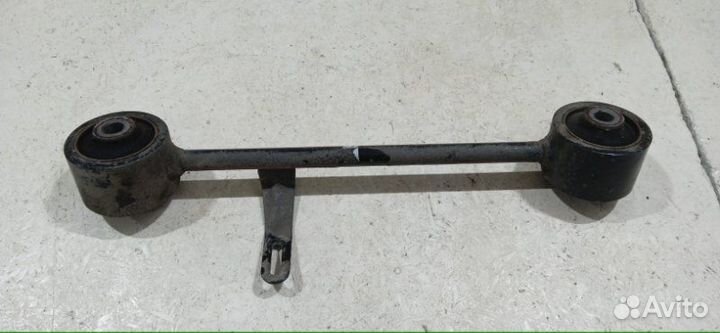 Тяга продольная задняя правая Toyota Land Cruiser