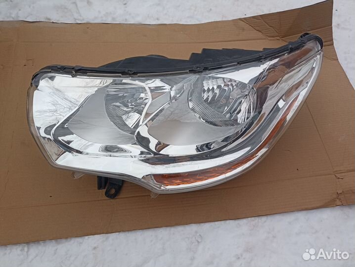 Фара левая Citroen C4B7