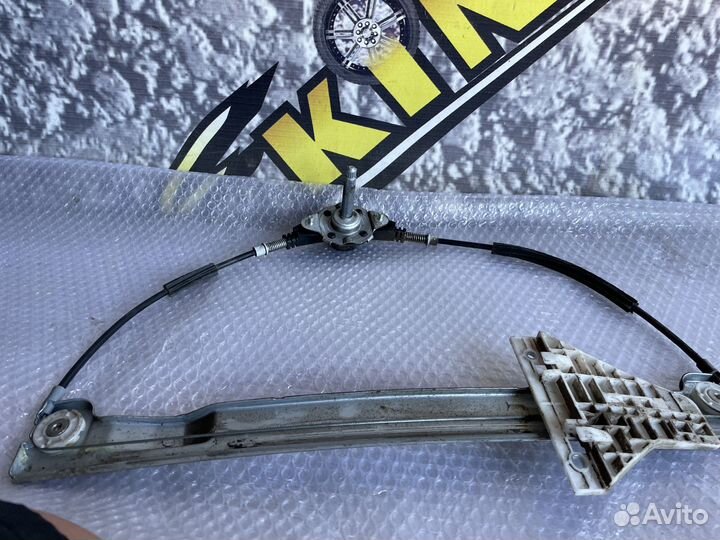 Стеклоподъемник задний правый Mitsubishi Colt Z3