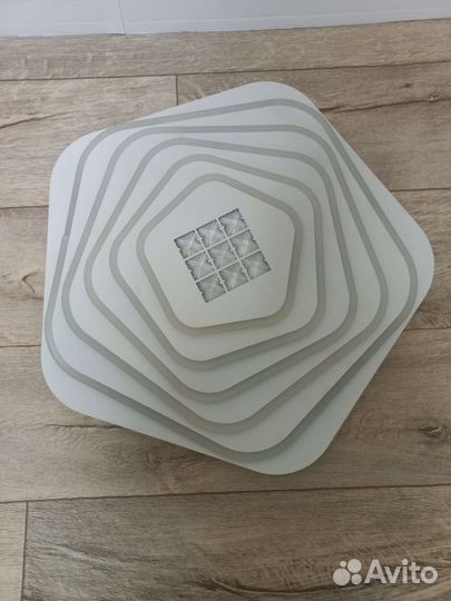 Люстра потолочная светодиодная с пультом