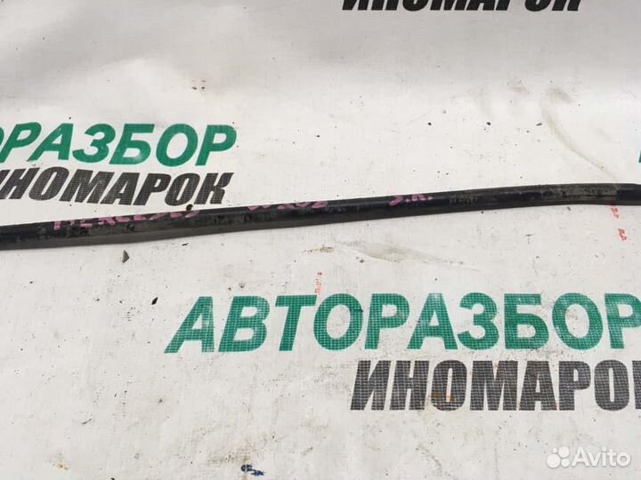 Трос стояночного тормоза левый для Mercedes-Benz C