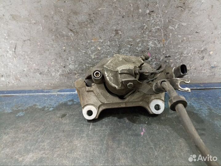 Суппорт передний левый Audi A6 C6