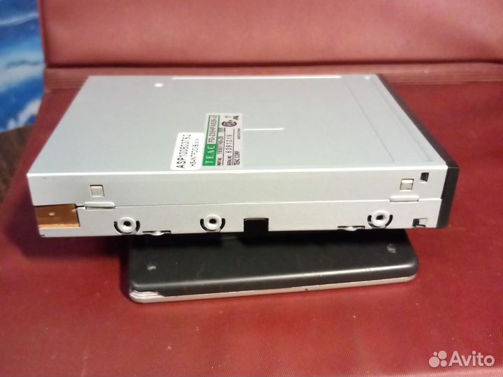 Floppy дисковод Teac fd-235hfa529-u новый