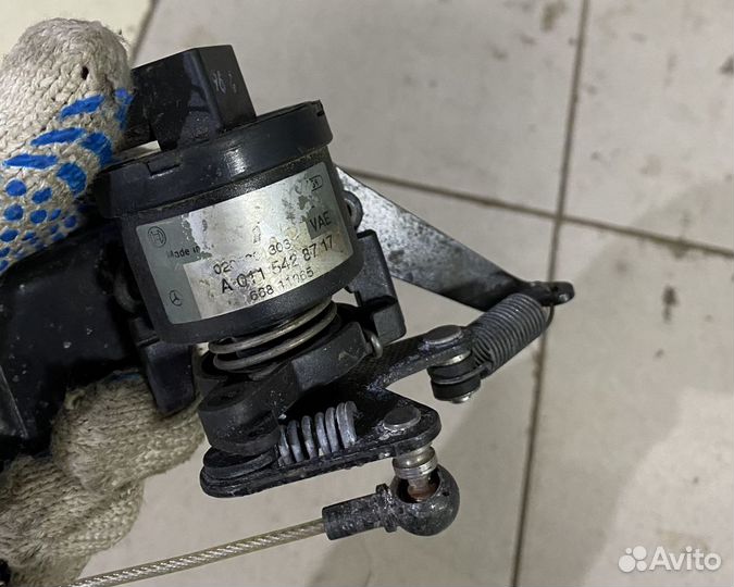 Педаль газа с датчиком положения Мерседес W140