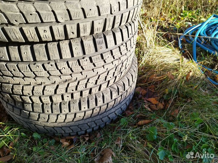 Dunlop SP Winter Ice 01 235/65 R17