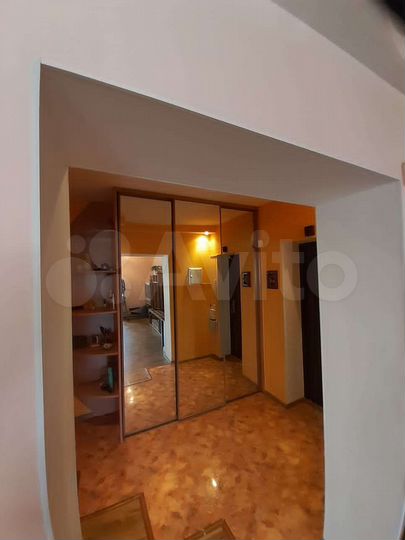 3-к. квартира, 103 м², 3/7 эт.