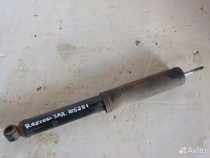 Амортизатор задний Ssangyong Rexton