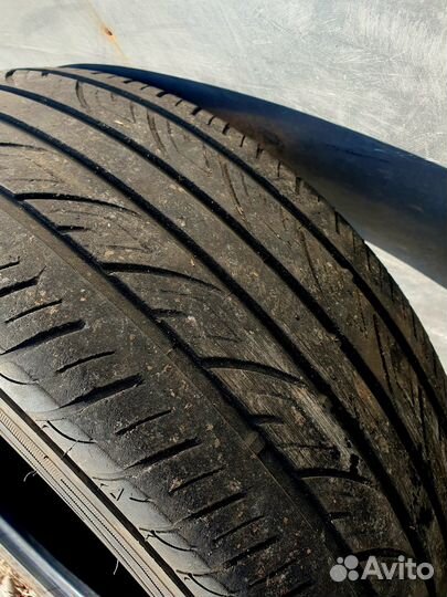 Comforser CF500 215/50 R17