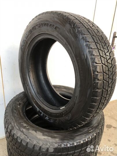 Bridgestone Blizzak DM-V1 235/65 R17