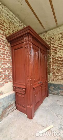 Реставрация дверей, лестниц, мебели