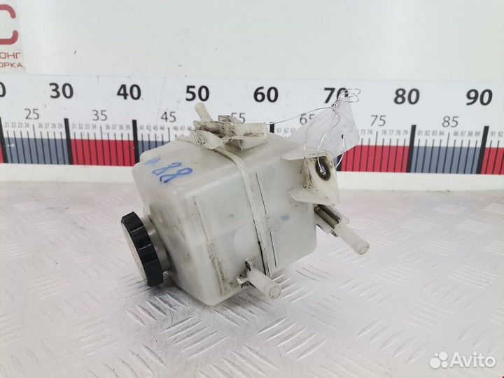 Бачок главного тормозного цилиндра Lexus RX