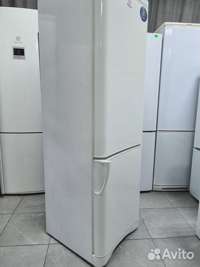 Холодильник indesit C138NFG.016