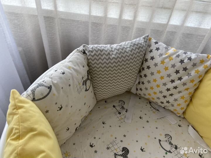 Комплект Бортики в детскую кроватку и простыня