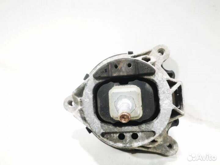 Подушка крепления двигателя правая BMW 4 6855460