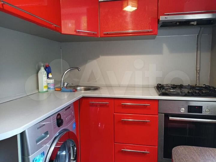 2-к. квартира, 42,1 м², 1/9 эт.