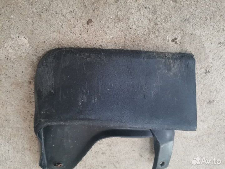 Брызговик задний правый Hyundai Sonata седан тагаз
