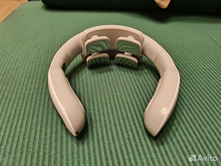 Импульсный массажер для шеи