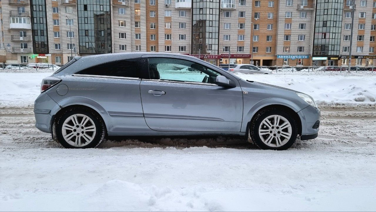 Opel Astra GTC: фото владельца