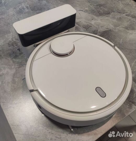 Робот-пылесос Xiaomi Mi Robot Vacuum Cleaner