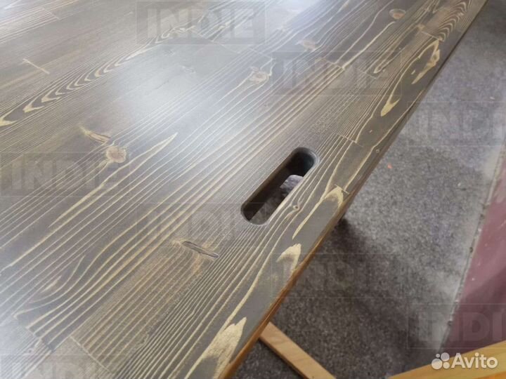 Компьютерный стол в стиле лофт