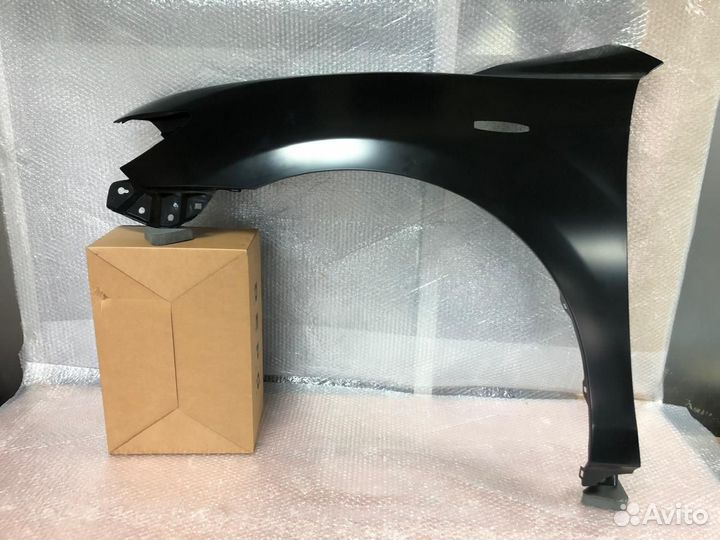 Крыло левое Toyota Camry 40