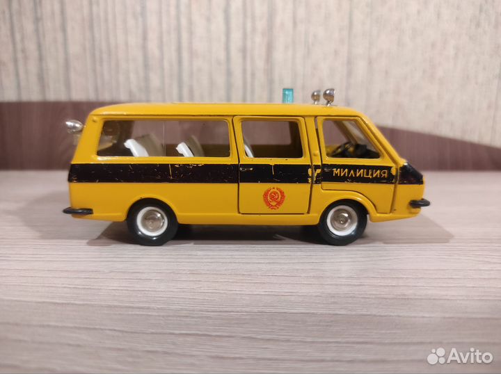 Модель автомобиля 1:43 СССР