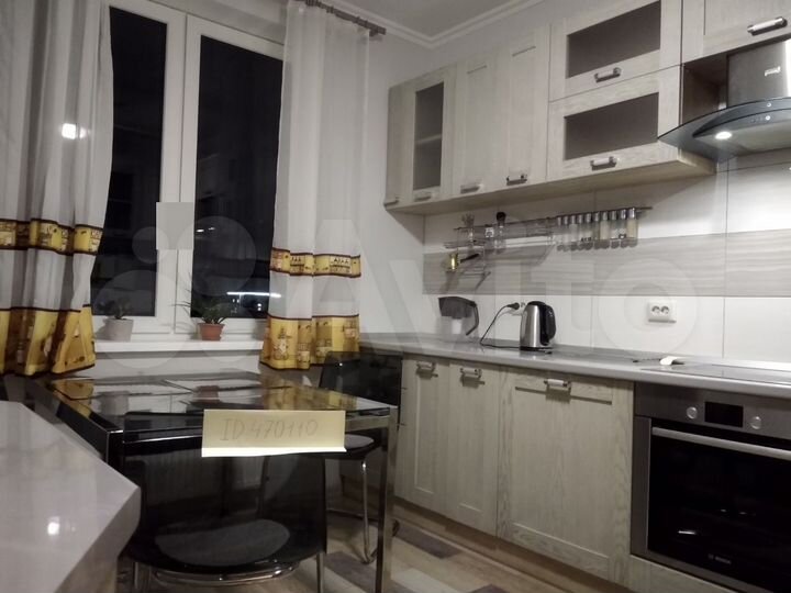 3-к. квартира, 85 м², 14/17 эт.