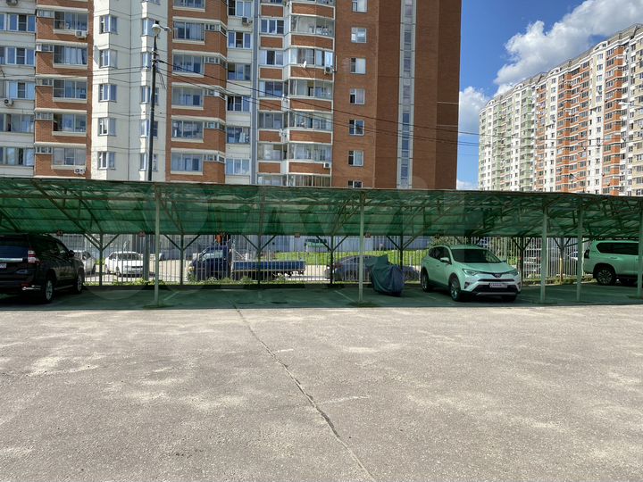 Машиноместо, 15 м²