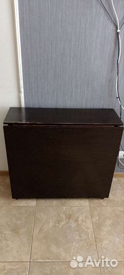 Посуда для кухни бу плюс стол книжка