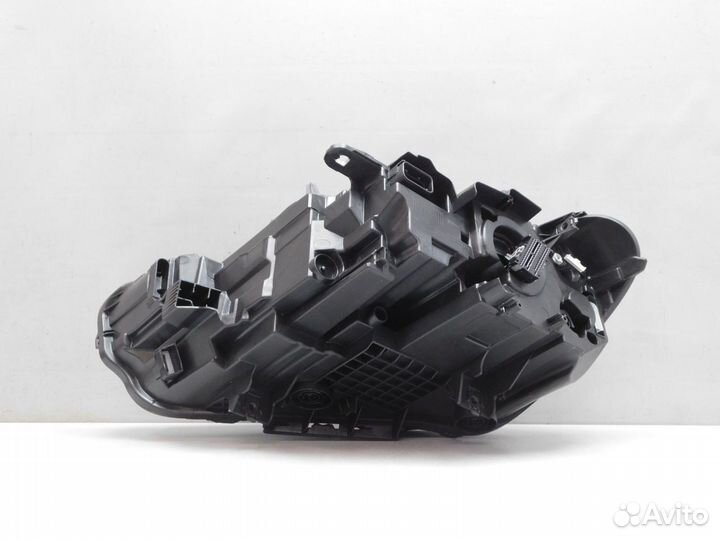 Фара правая BMW X1