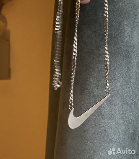 Подвеска nike