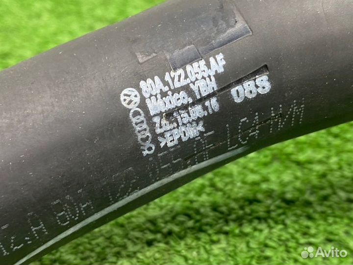 Патрубок системы охлаждения Audi Q5 FYB 2018