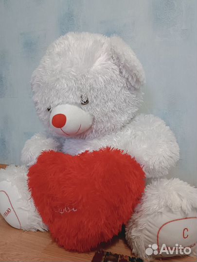 Плюшевый медведь