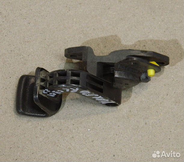 Ручка двери задней левой внутр. Nissan Maxima J30