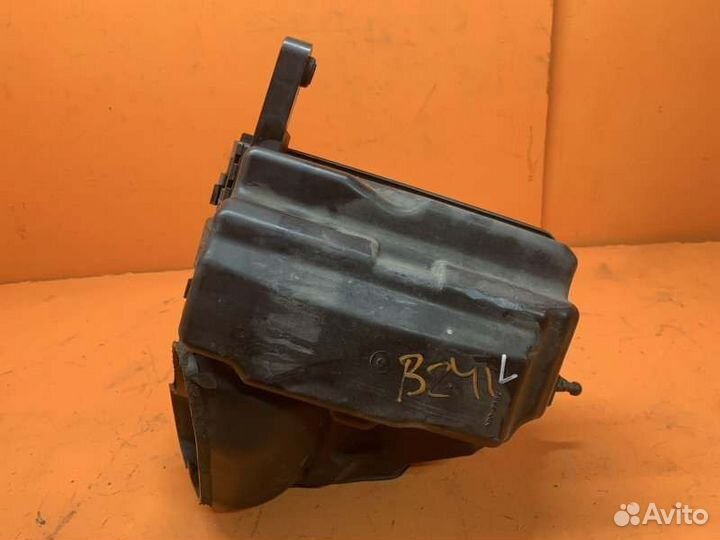 Корпус воздушного фильтра левый Infiniti Fx35 S51