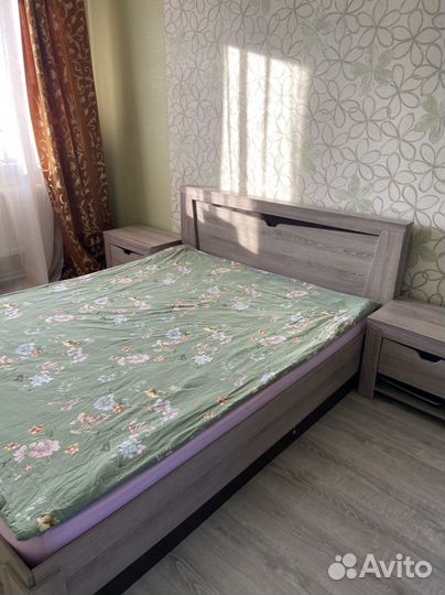 Спальный гарнитур