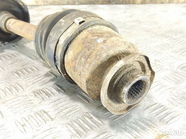 Полуось передняя левая Kia Sportage 1993 2006