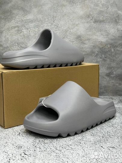 Сланцы Adidas Yeezy Slide