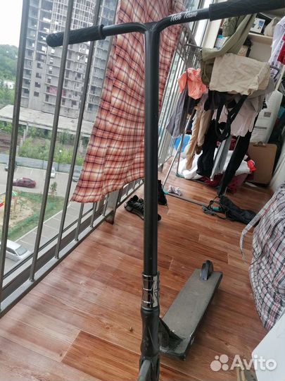 Трюковой самокат tt