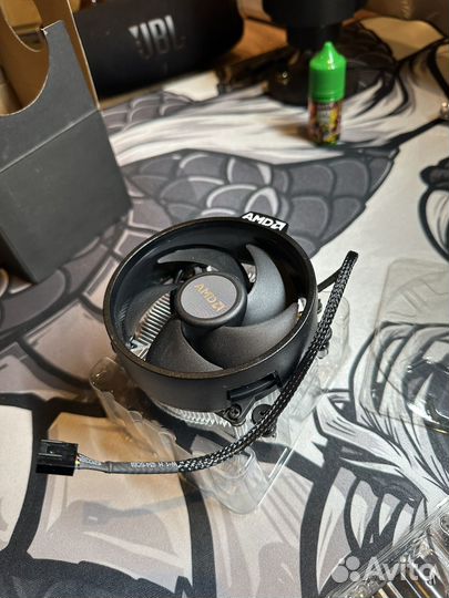 Боксовый куллер AMD