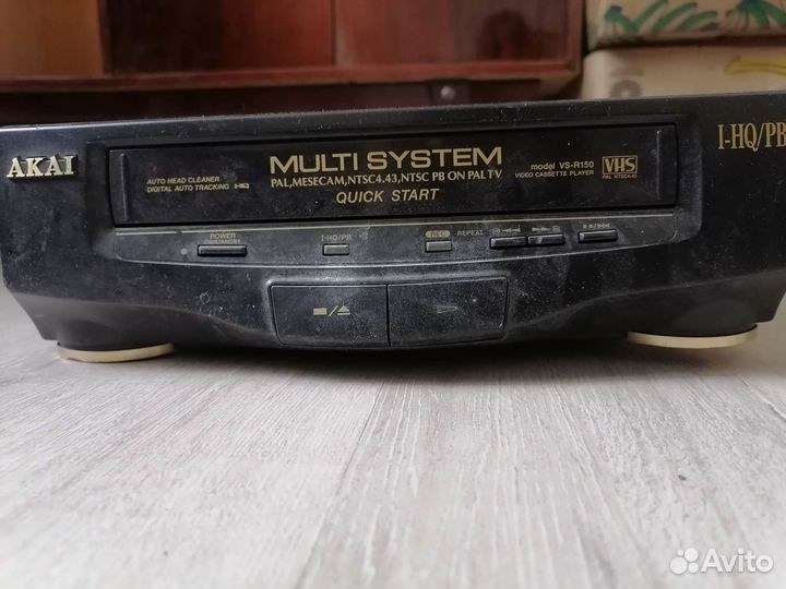 Видеомагнитофон akai