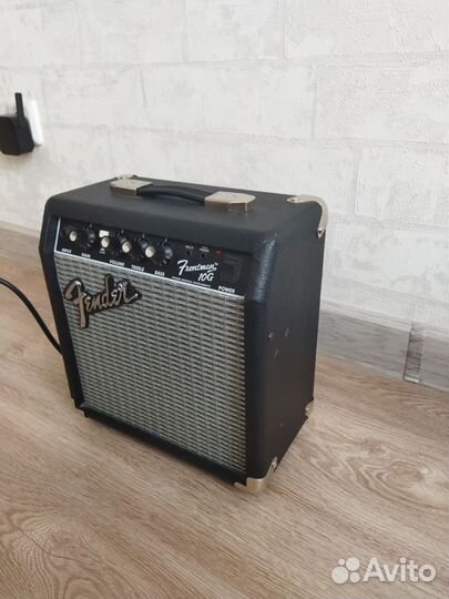 Комбоусилитель fender frontman 10g