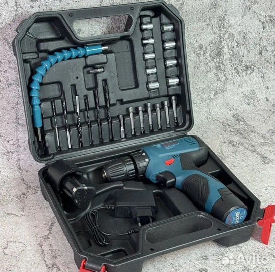 Дрель - шуруповерт с набором инструментов Bosch
