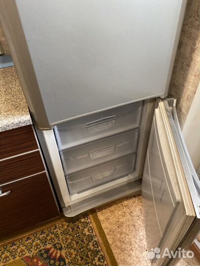 Холодильник на запчасти