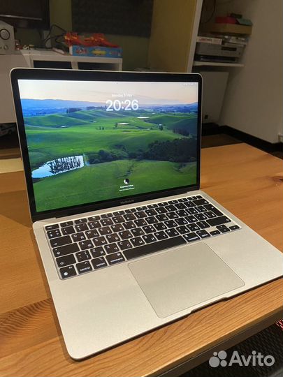 Ноутбук Apple Macbook Air 13 M1 16/256