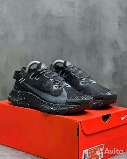 Кроссовки мужские Nike