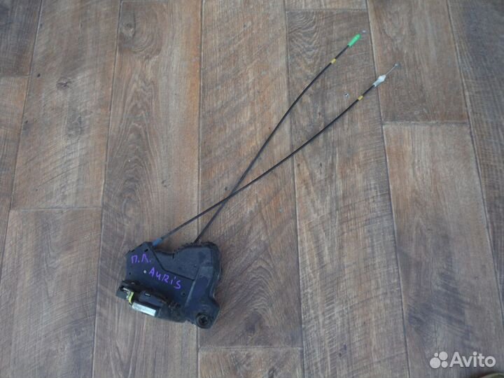 Замок двери передней левый toyota Auris 1 2008