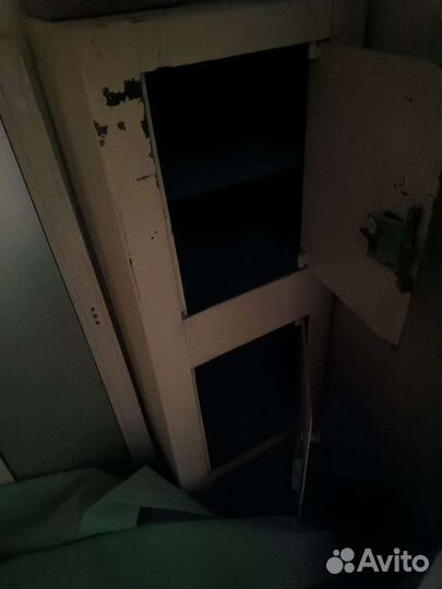 Сейф металлический