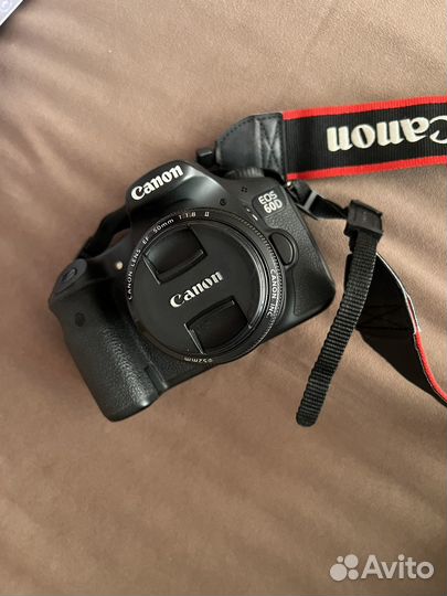 Зеркальный фотоаппарат canon 60d